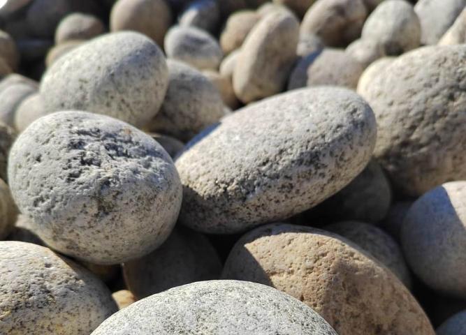 Купить речную и морскую гальку напрямую у производителя с доставкой  купить в Анапе от производителя, без посредников